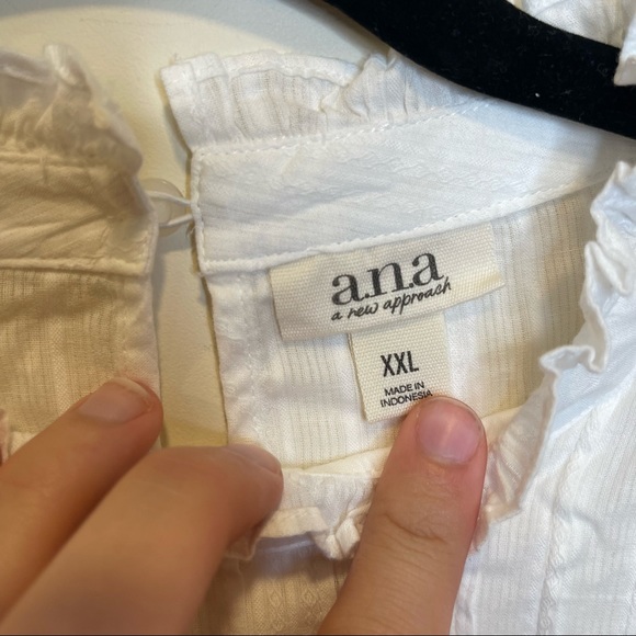 A.N.A. White Long Sleeve Basic Blouse NWT Sheer Striped - Picture 8 of 8